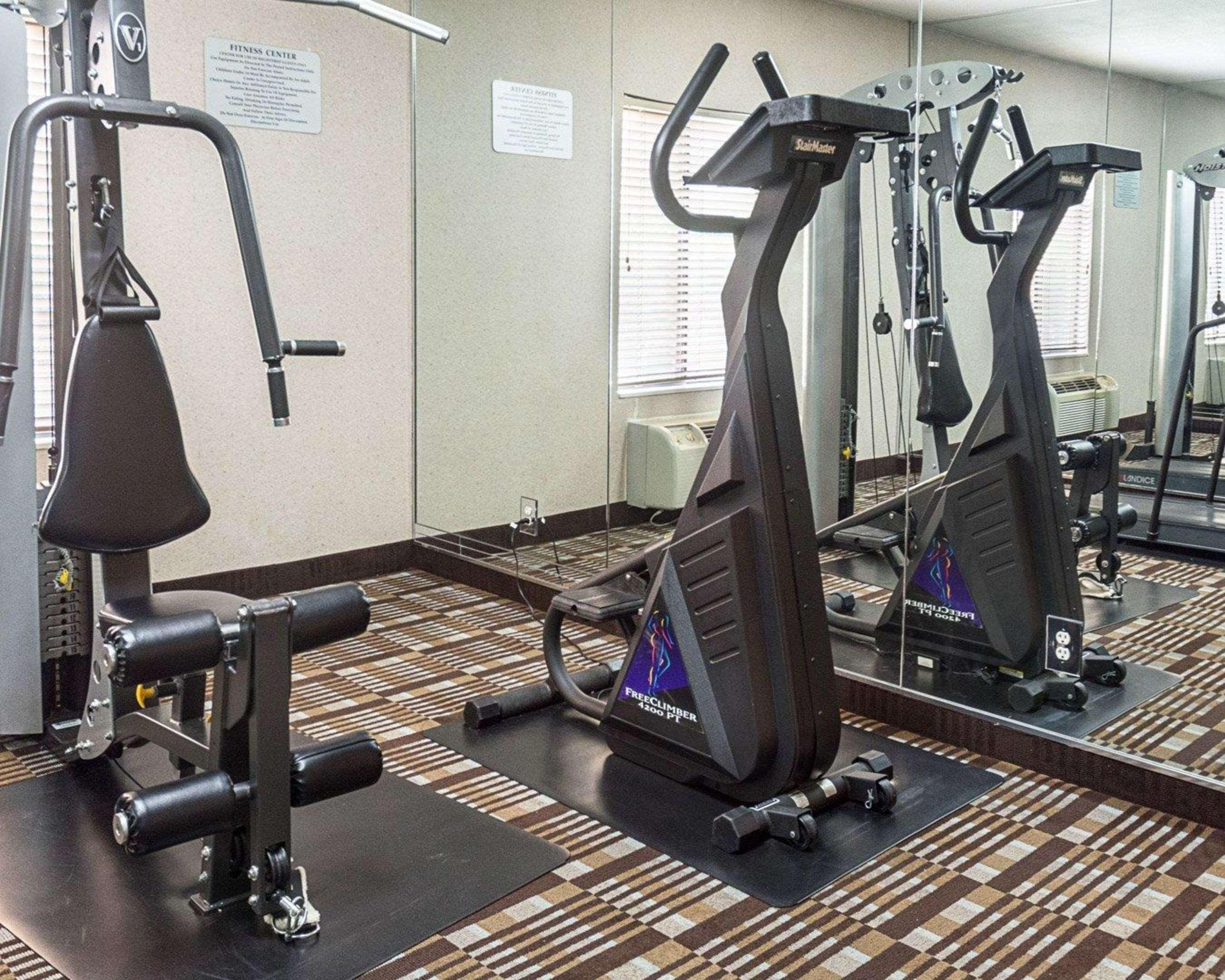 Quality Inn & Suites Quantico Стаффорд Екстер'єр фото