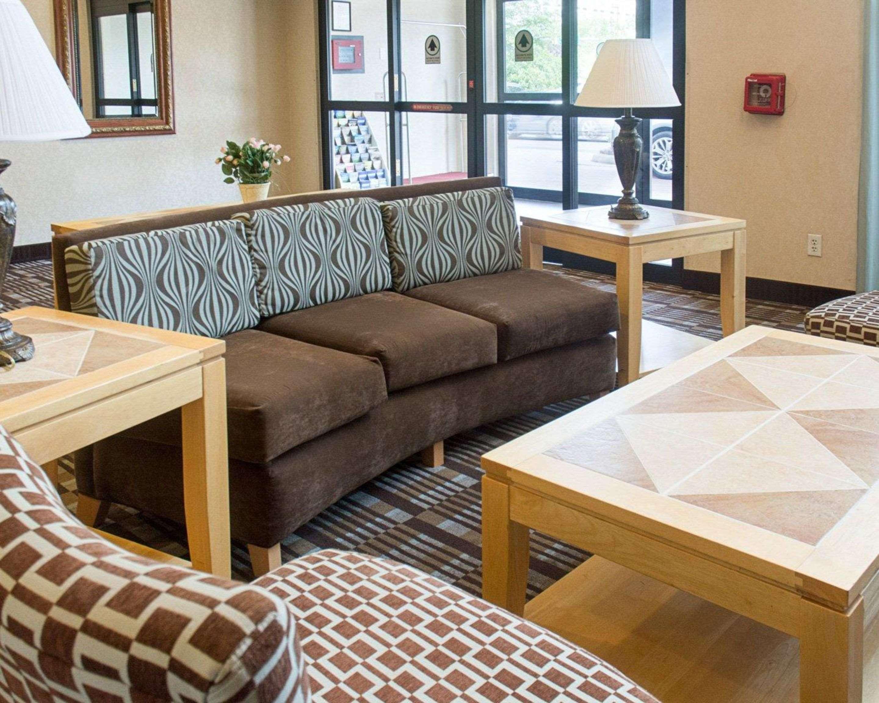 Quality Inn & Suites Quantico Стаффорд Екстер'єр фото