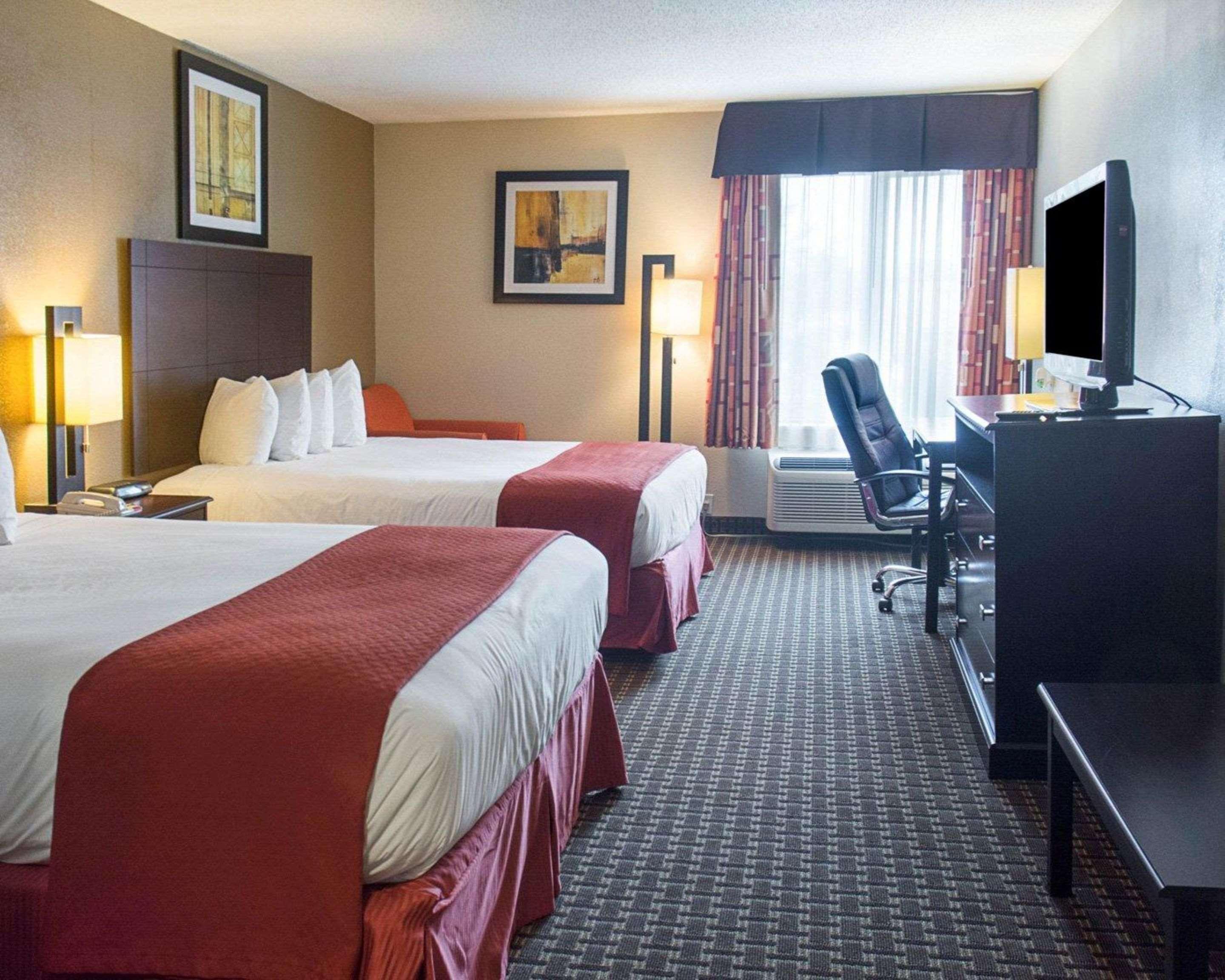 Quality Inn & Suites Quantico Стаффорд Екстер'єр фото
