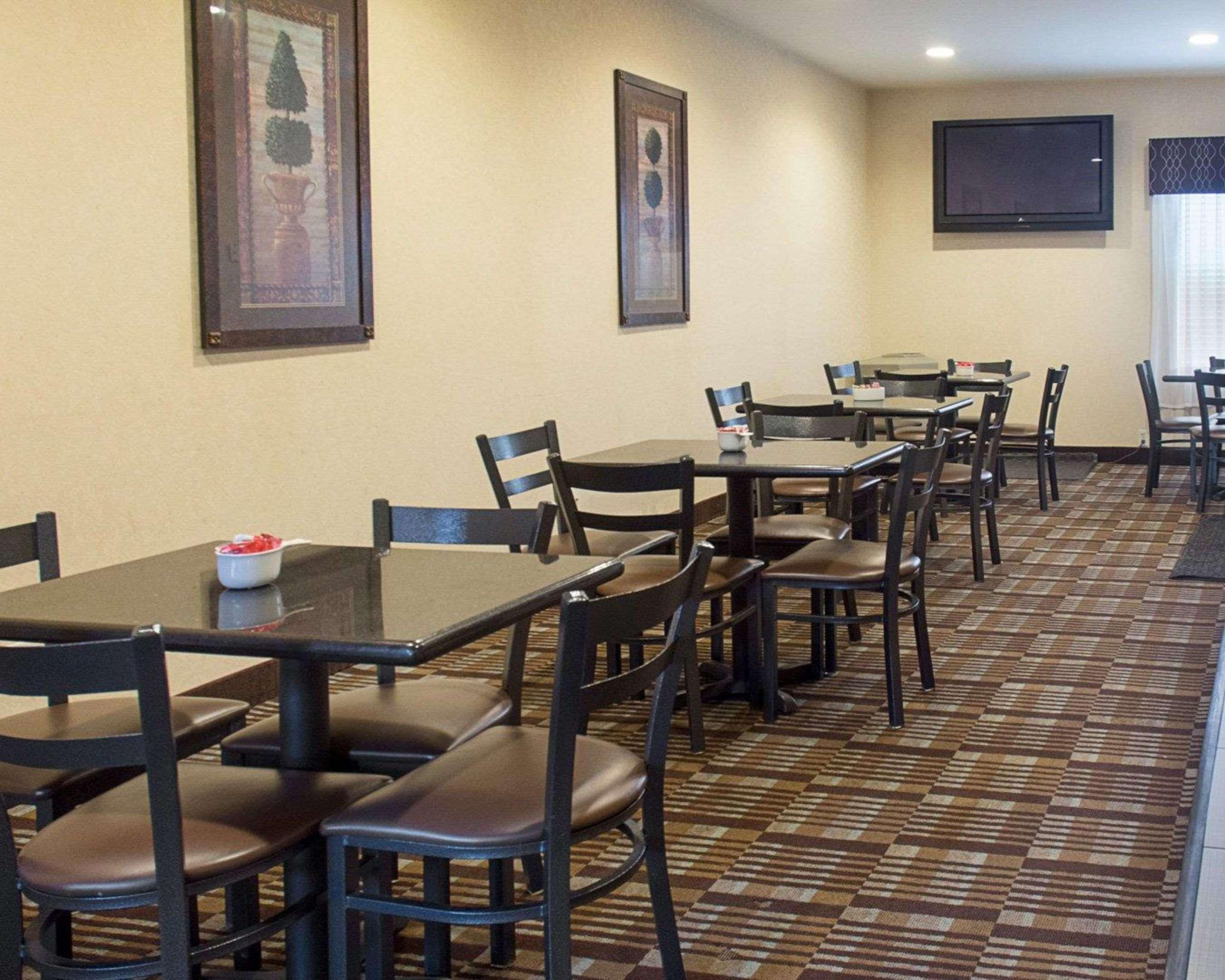 Quality Inn & Suites Quantico Стаффорд Екстер'єр фото