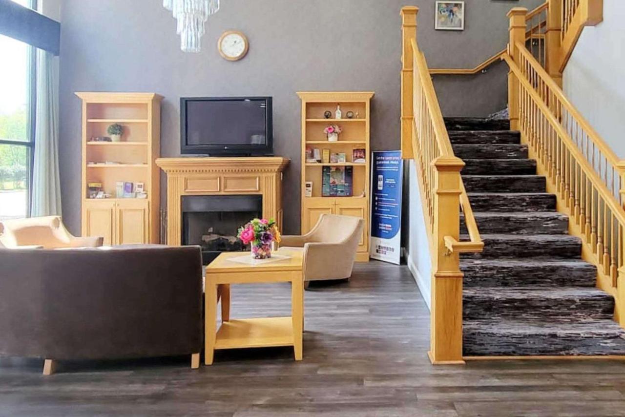 Quality Inn & Suites Quantico Стаффорд Екстер'єр фото
