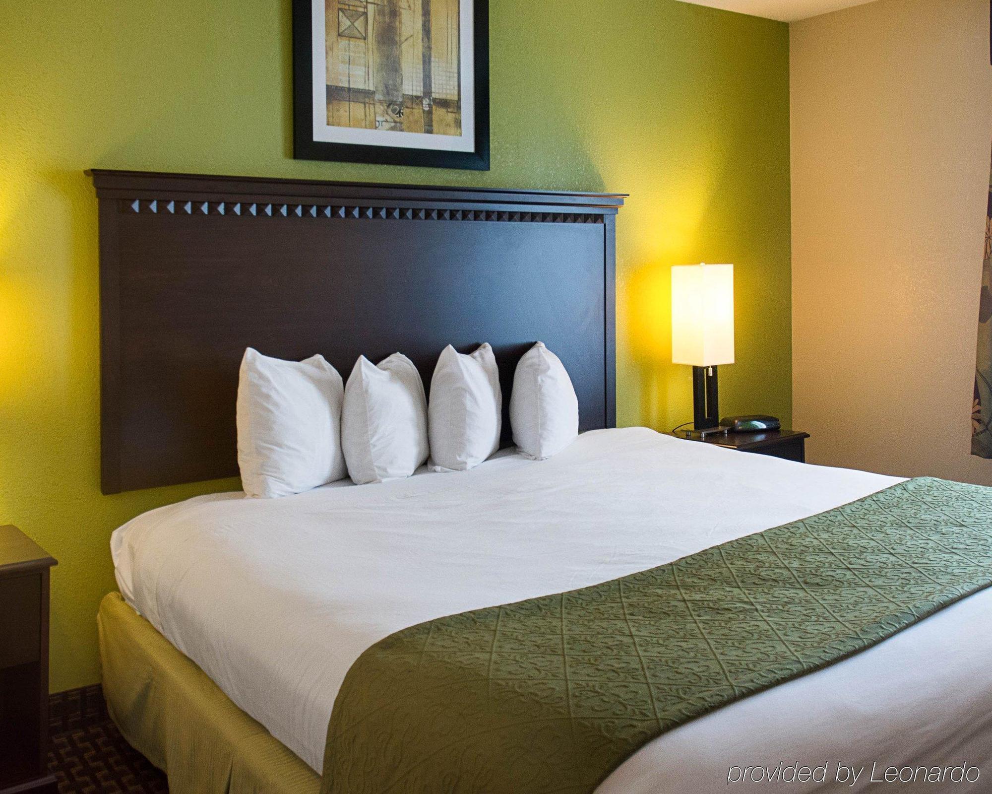 Quality Inn & Suites Quantico Стаффорд Екстер'єр фото
